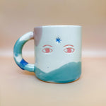 Cargar imagen en el visor de la galería, Taza Keep Making Magic - little star between eyes
