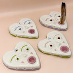 Cargar imagen en el visor de la galería, Palosanto Holder Corazón
