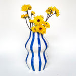 Cargar imagen en el visor de la galería, Florero rayas azules
