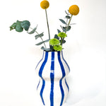 Cargar imagen en el visor de la galería, Florero rayas azules

