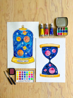 Cargar imagen en el visor de la galería, 🎨 Acuarela Paso a Paso ✨ Cosmic Vibes Only con @ charlespaper · INICIA 11, 12, o 14 de ENERO 2026,
