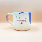 Cargar imagen en el visor de la galería, Taza con Asa - DREAM BIG - Ojitos de luna
