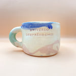 Cargar imagen en el visor de la galería, Taza con Asa - UNIVERSO SORPRENDEME -  Habla conmigo
