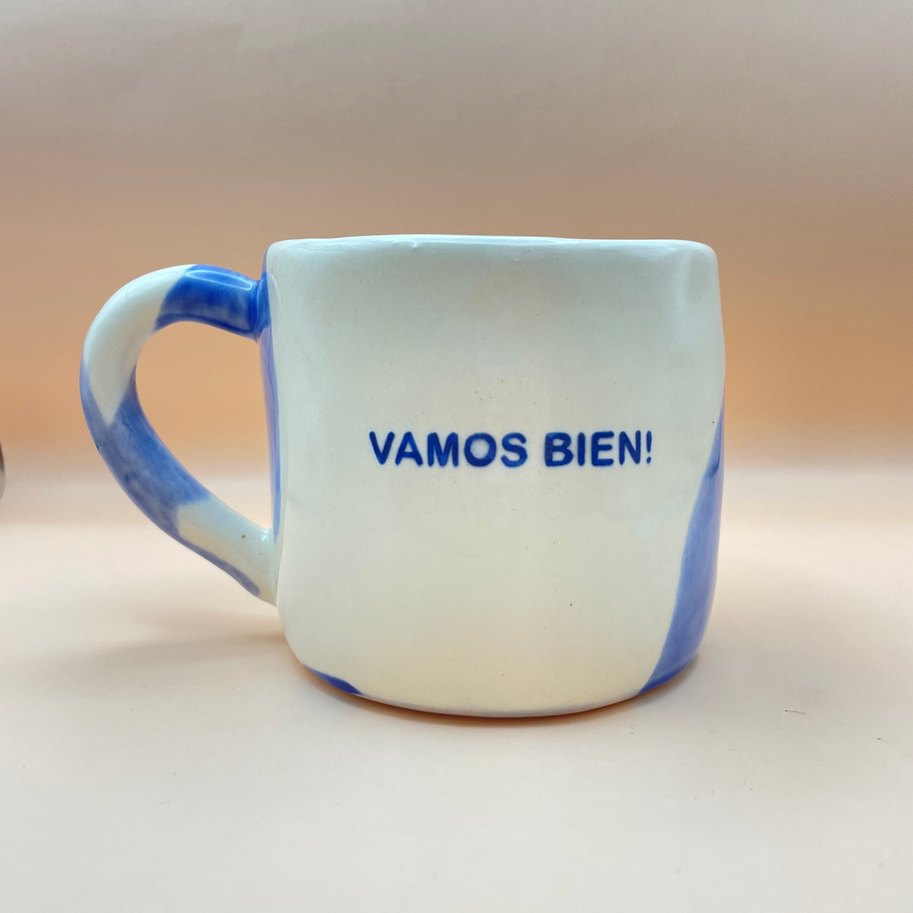 Taza con Asa - VAMOS BIEN! - Mirada sonriente