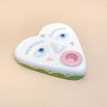 Cargar imagen en el visor de la galería, Palosanto Holder Corazón Estrella y Chapitas Amor
