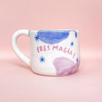 Load image into Gallery viewer, Taza con asa - ERES MAGIA!- estrellitas azules
